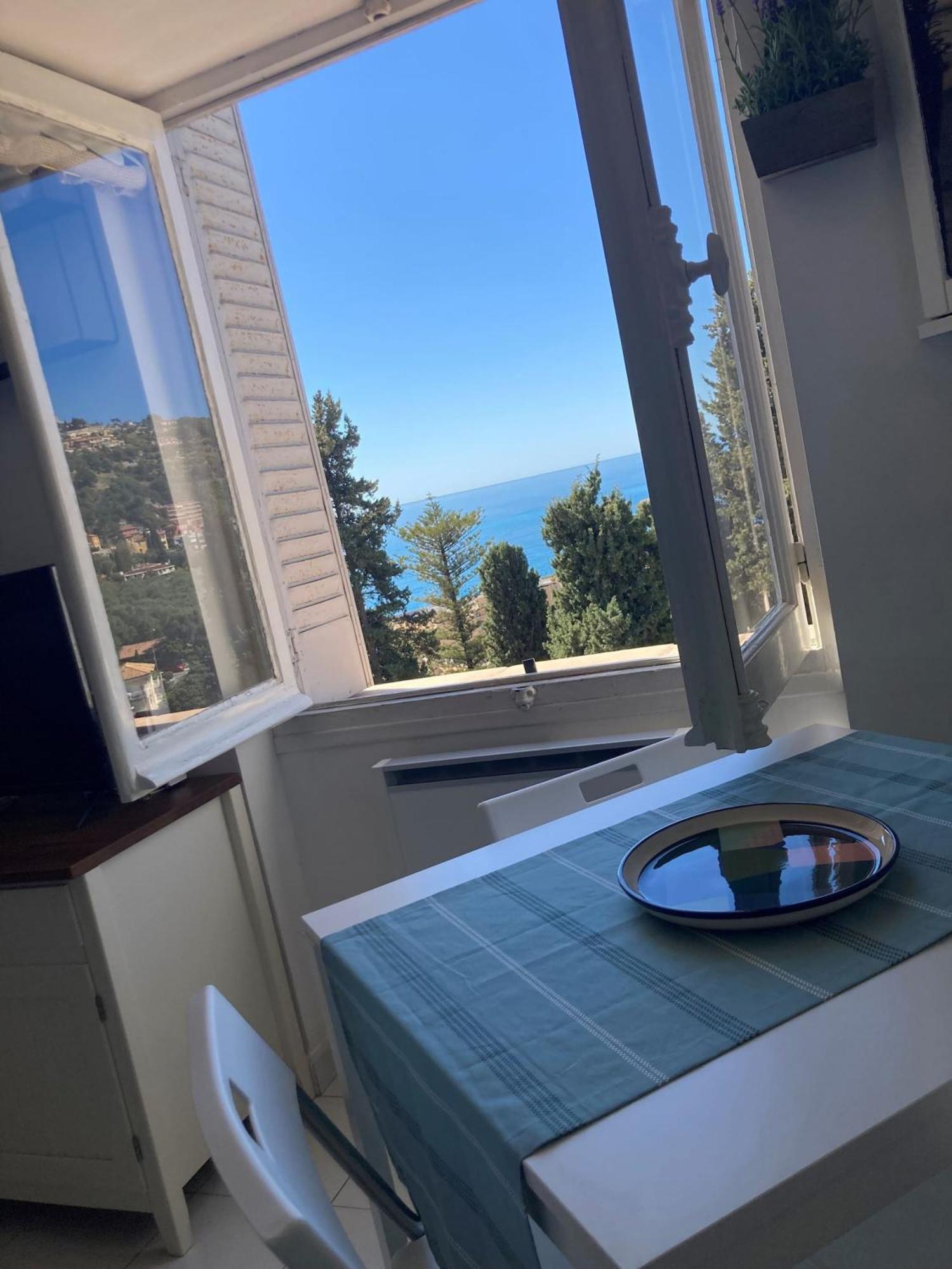 Apartamento 'la Hygie' Cozy Appartement, Vue Menton